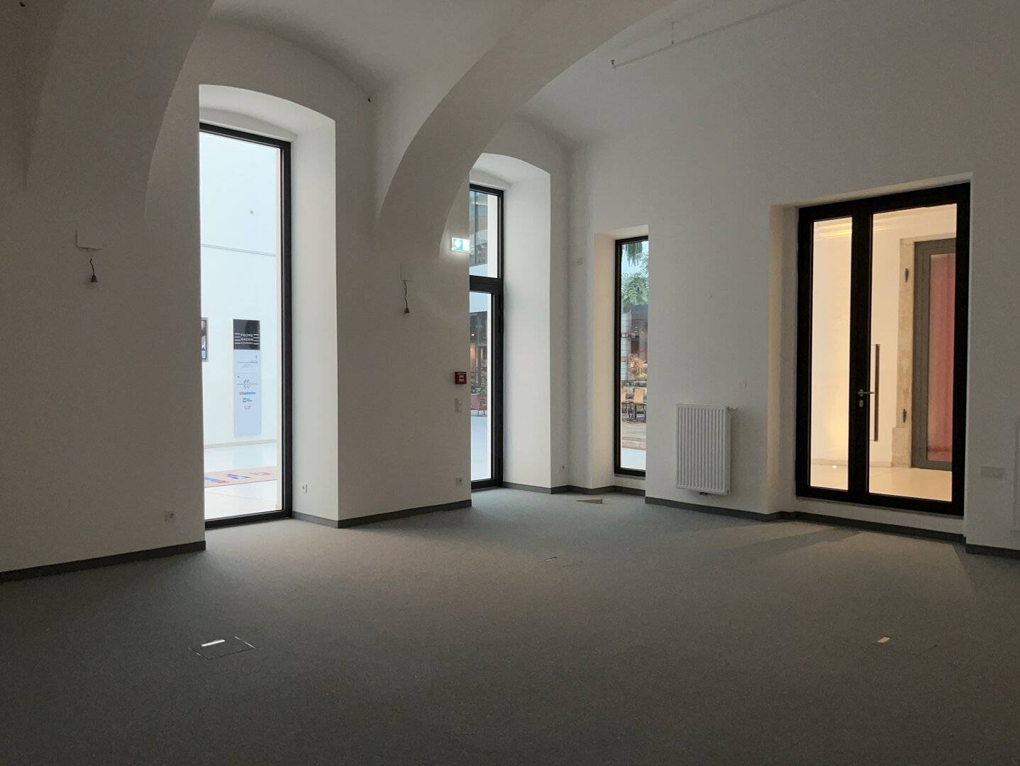Geschäftsfläche in den Promenaden Galerien