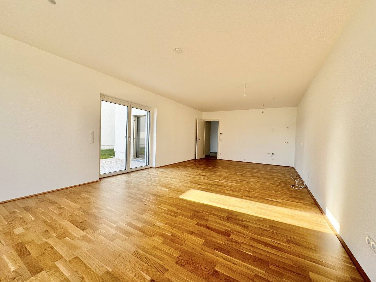 EINFAMILIENHAUS AM SEE MIT GARTEN + EIGENEM STEG