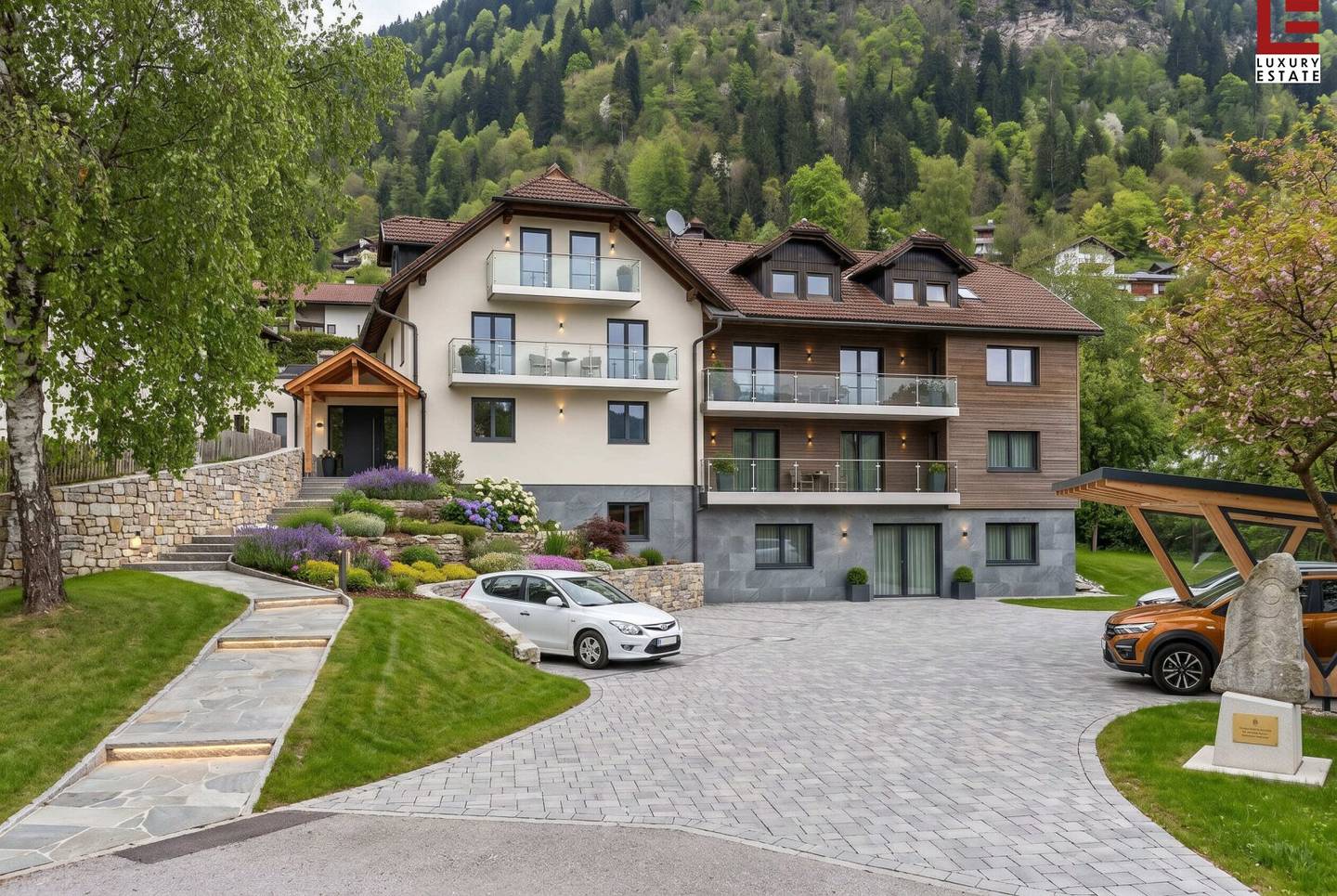 Villach: Doppel-Zinshäuser nahe Ossiacher See + Baulandreserve