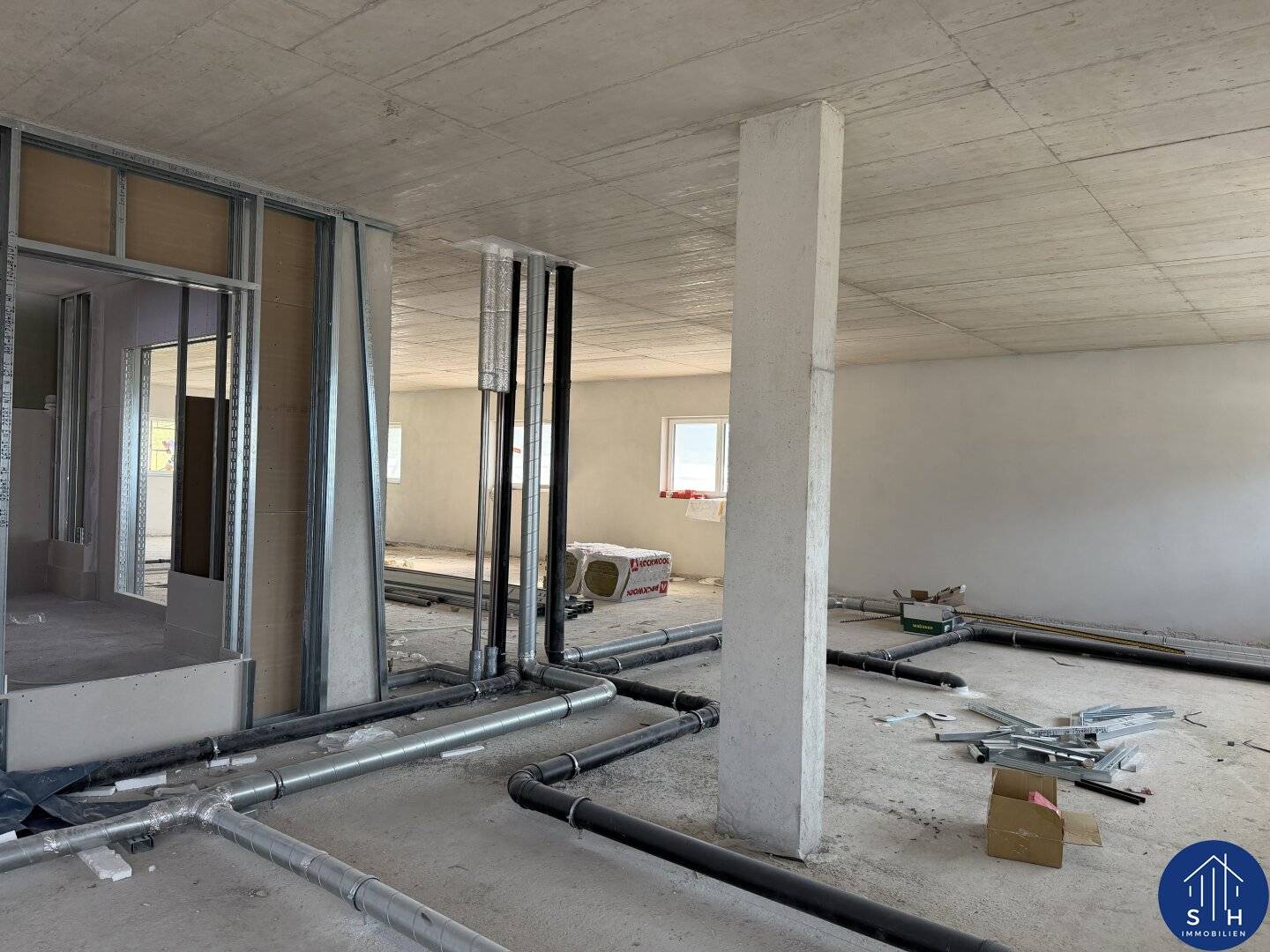 Repräsentative Praxis-/Bürofläche im DG – ca. 315 m² mit Terrassen – Neubau Edelrohbau