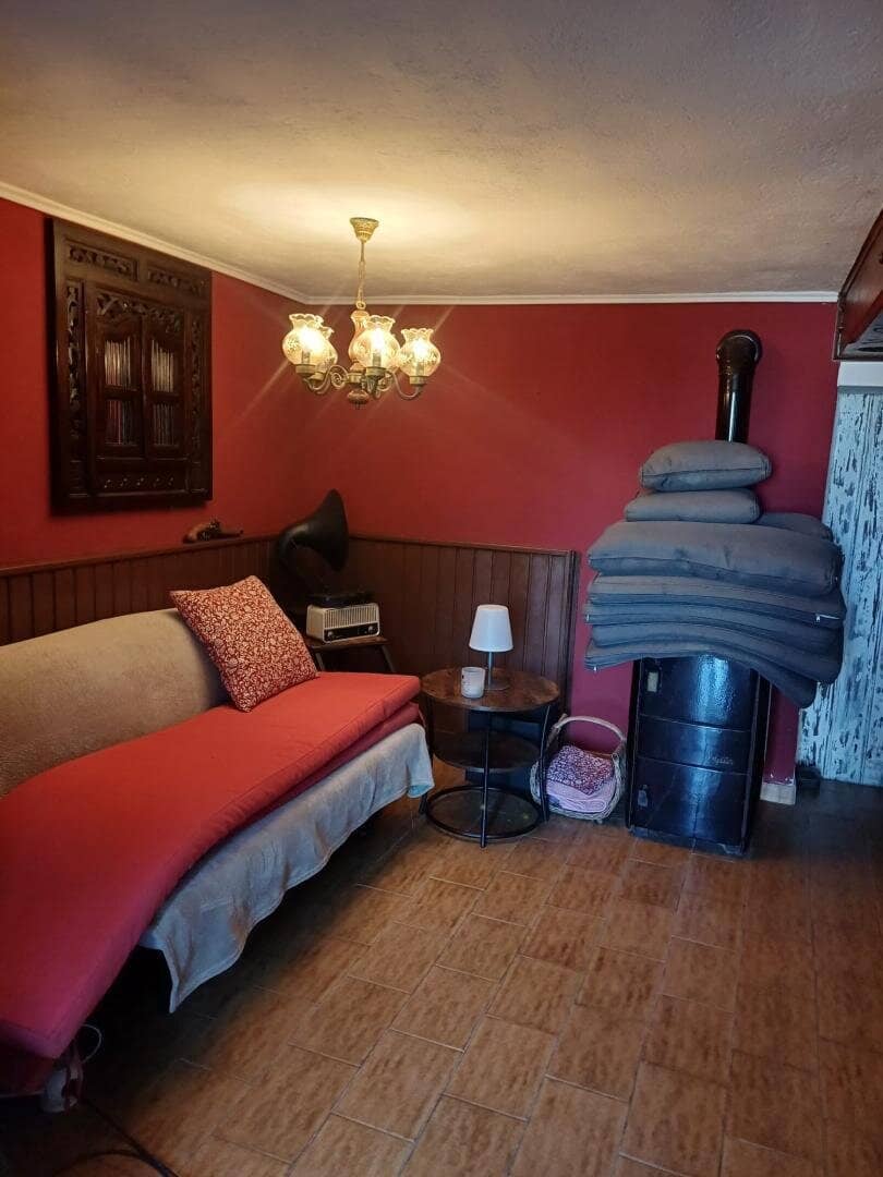 Charmanter Weinkeller mit Terrasse, Laube und Garten – Rückzugsort in ruhiger Dorfrandlage auf 650m² Grundstücksgröße;