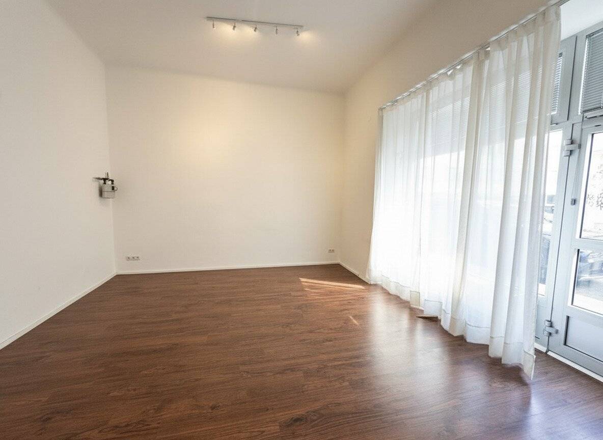 Helles, straßenseitiges Büro in schöner Lage des 6. Bezirks
