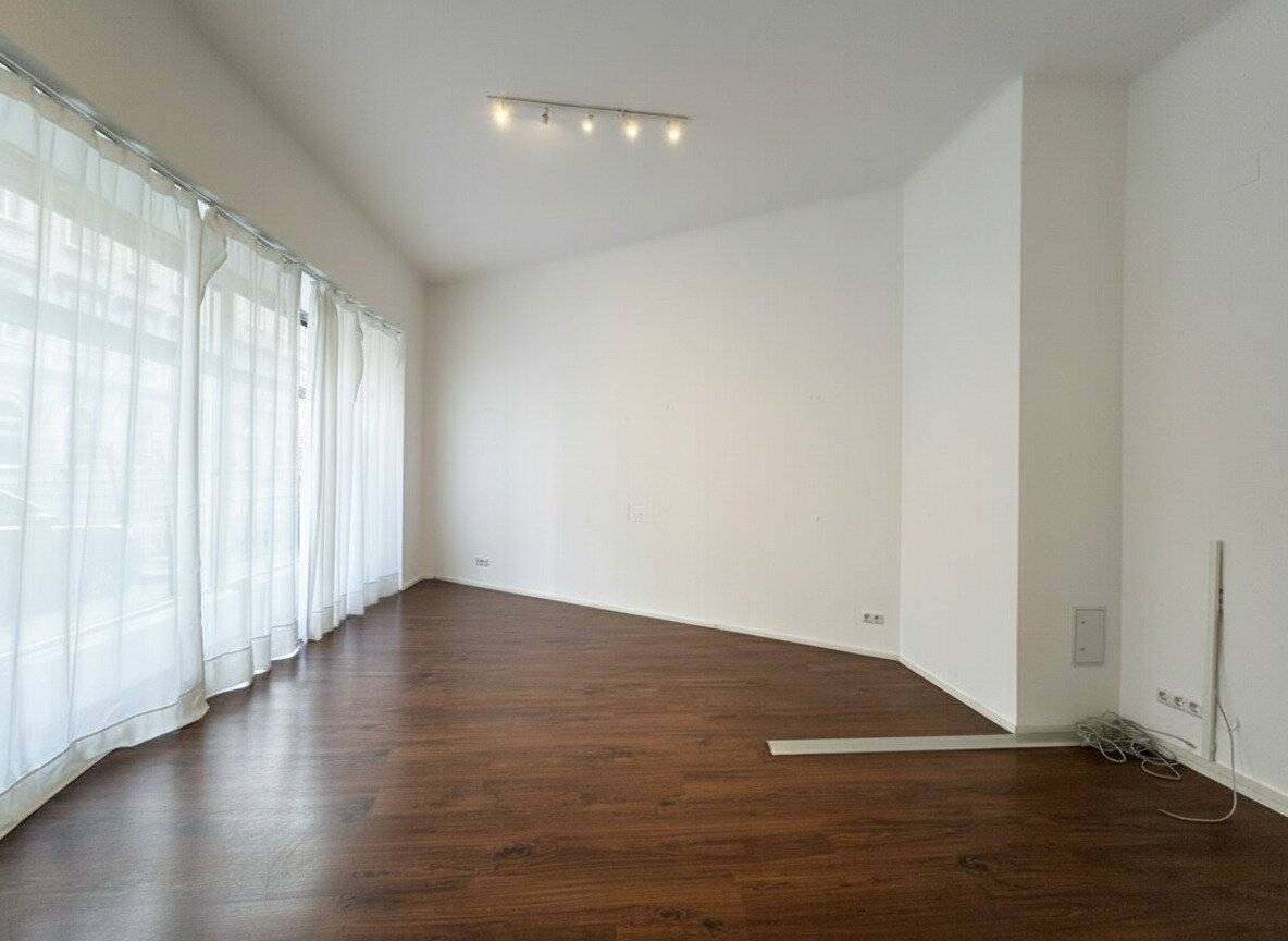 Helles, straßenseitiges Büro in schöner Lage des 6. Bezirks
