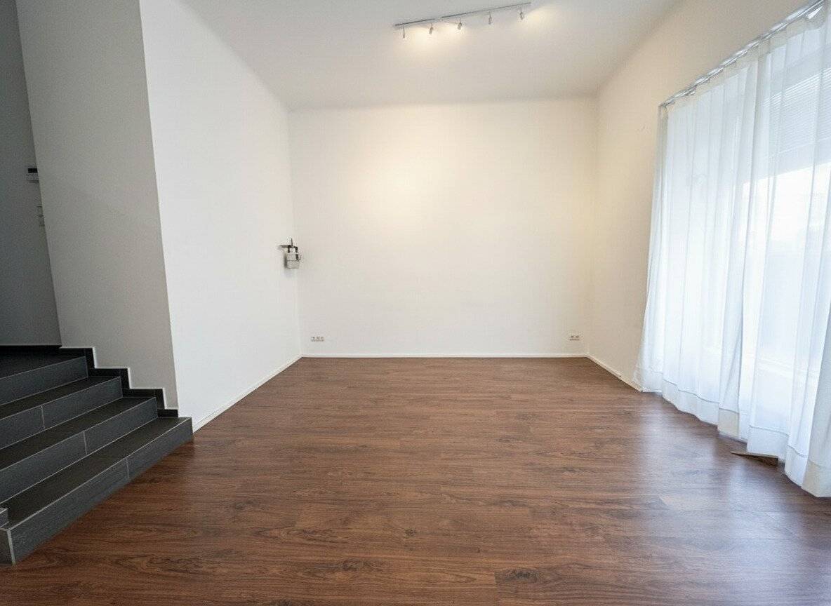Helles, straßenseitiges Büro in schöner Lage des 6. Bezirks