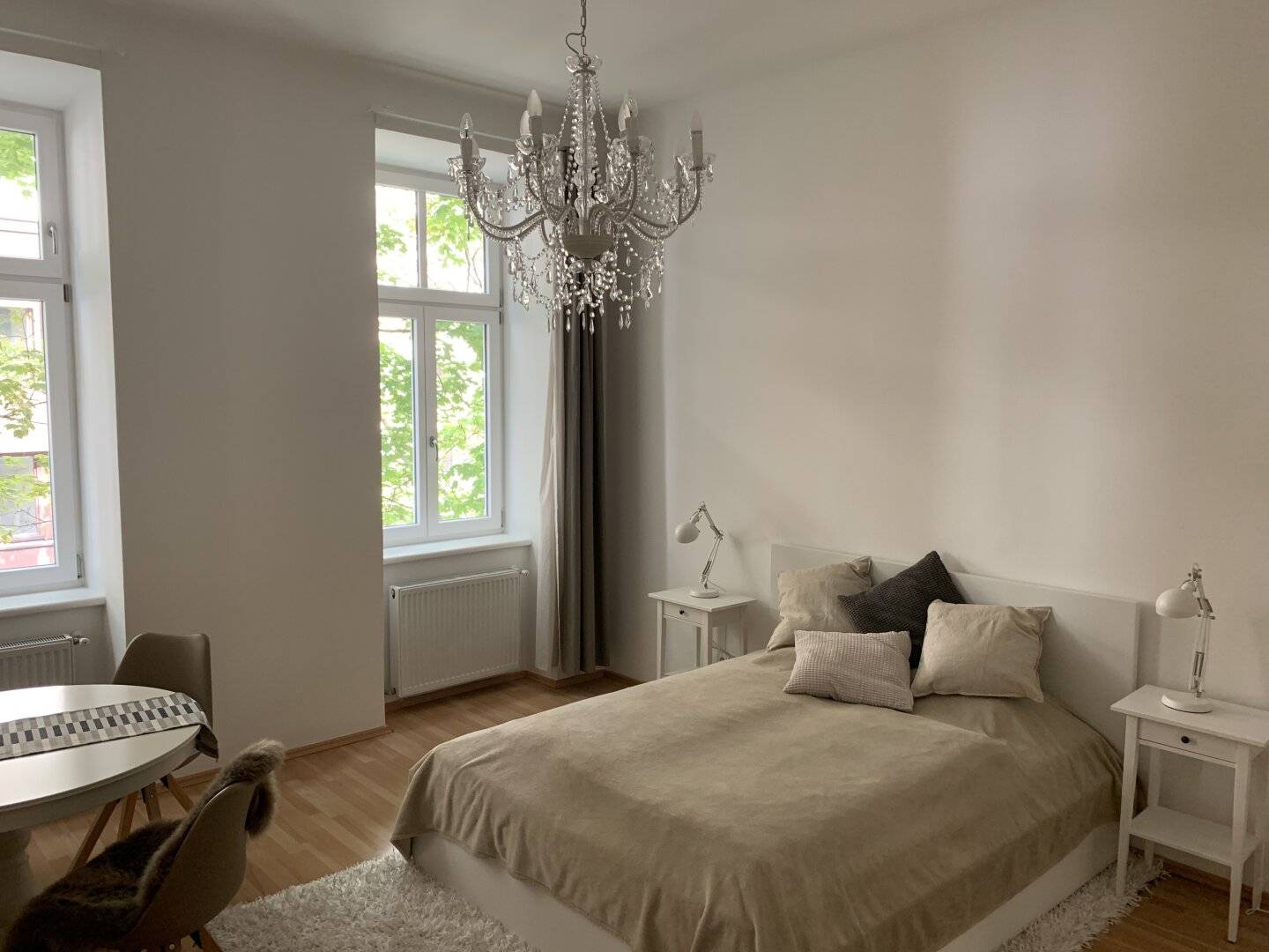 Schöne Altbauwohnung- 1Zimmer- ca 37 m²- 3,10m Deckenhöhe- Balkonzubau