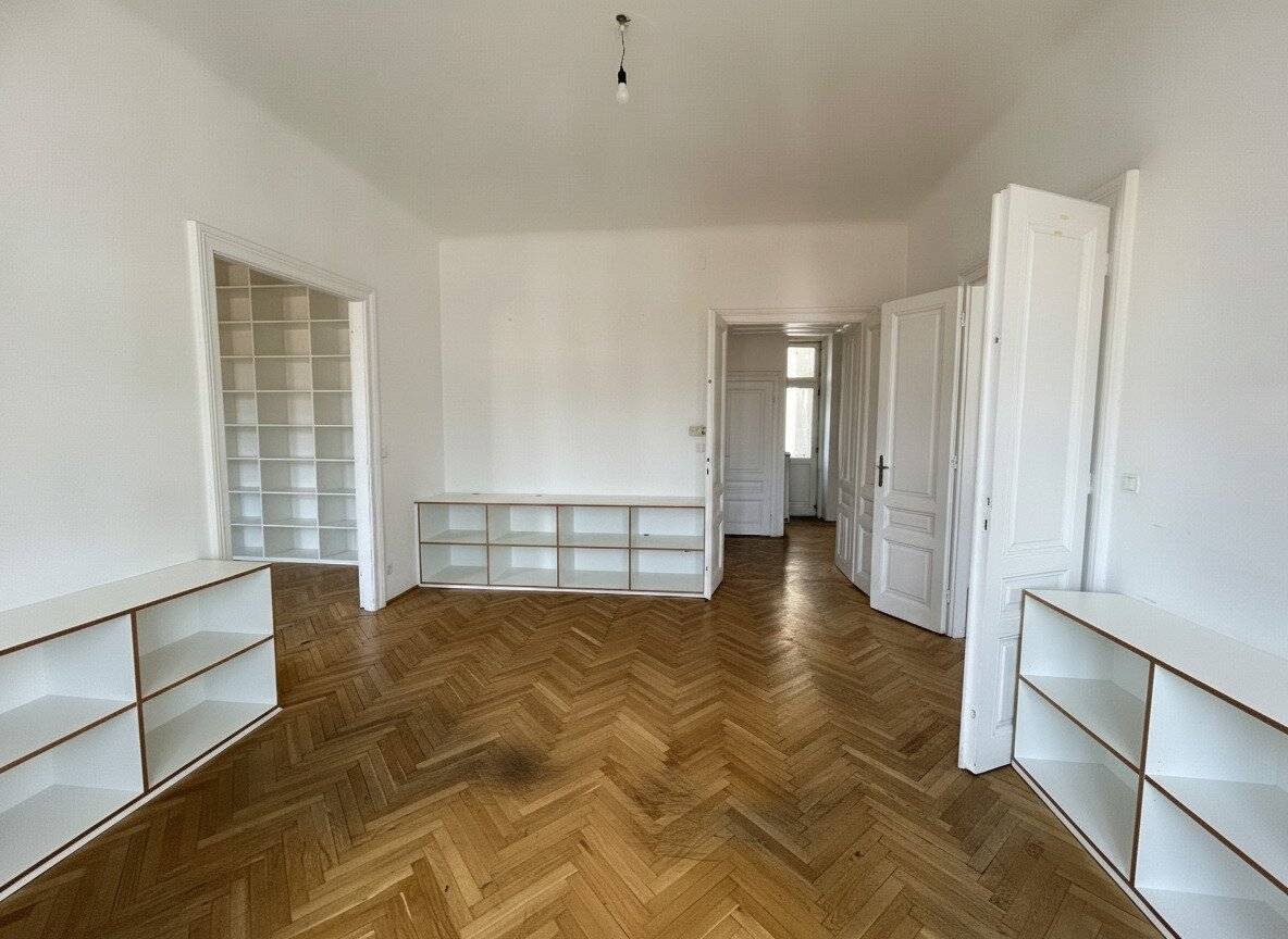 Stilvolles Altbaubüro im 6. Bezirk