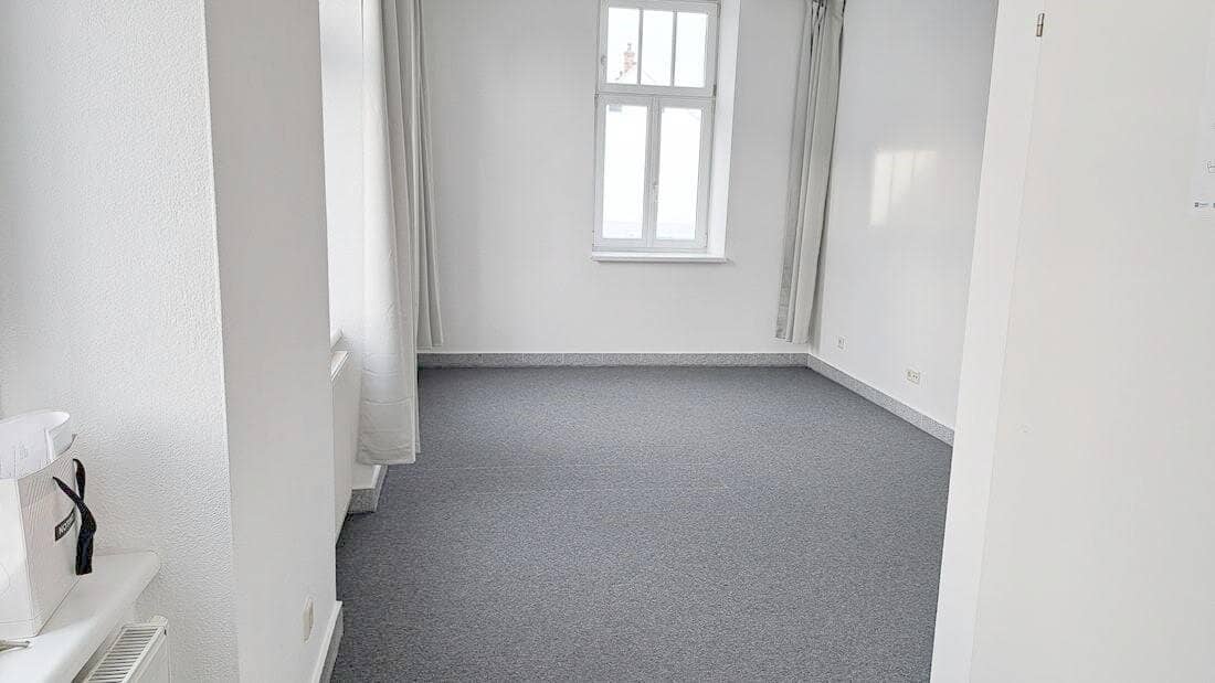 Gepflegtes Büro Nähe Spital