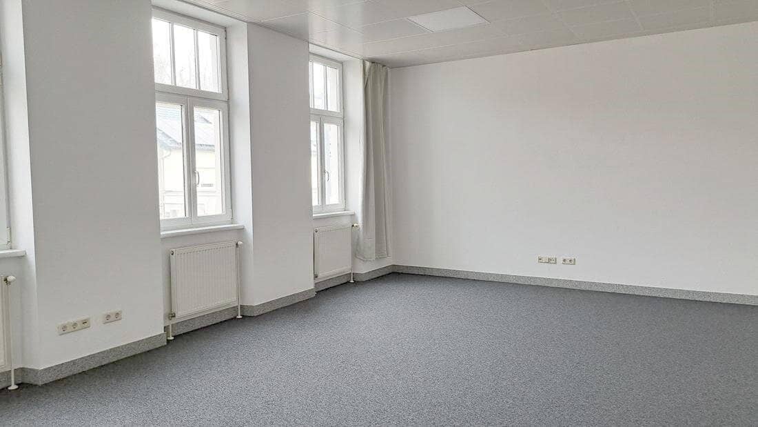 Gepflegtes Büro Nähe Spital