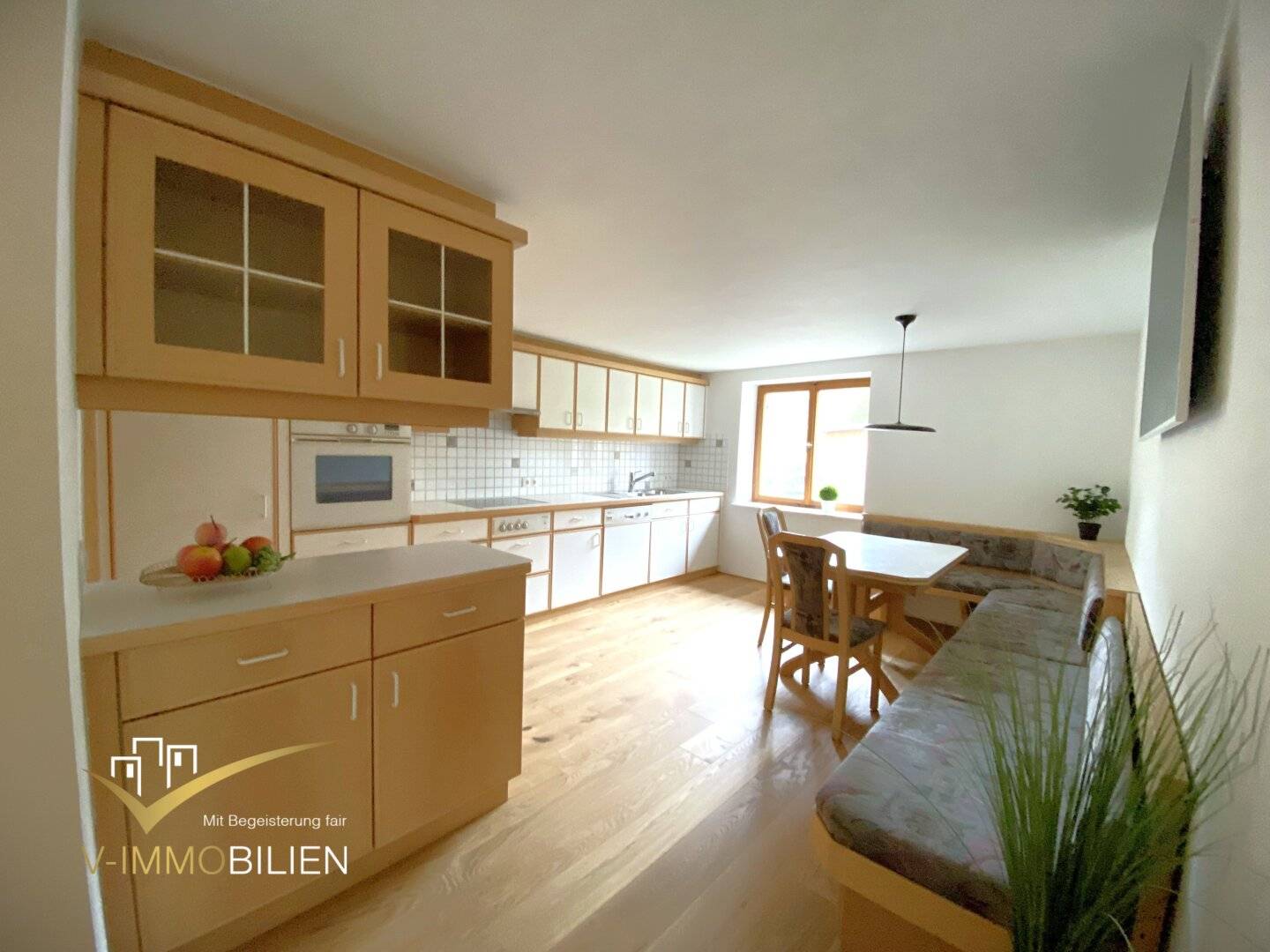 Charmante - großzügige 4,5 Zimmer Wohnung