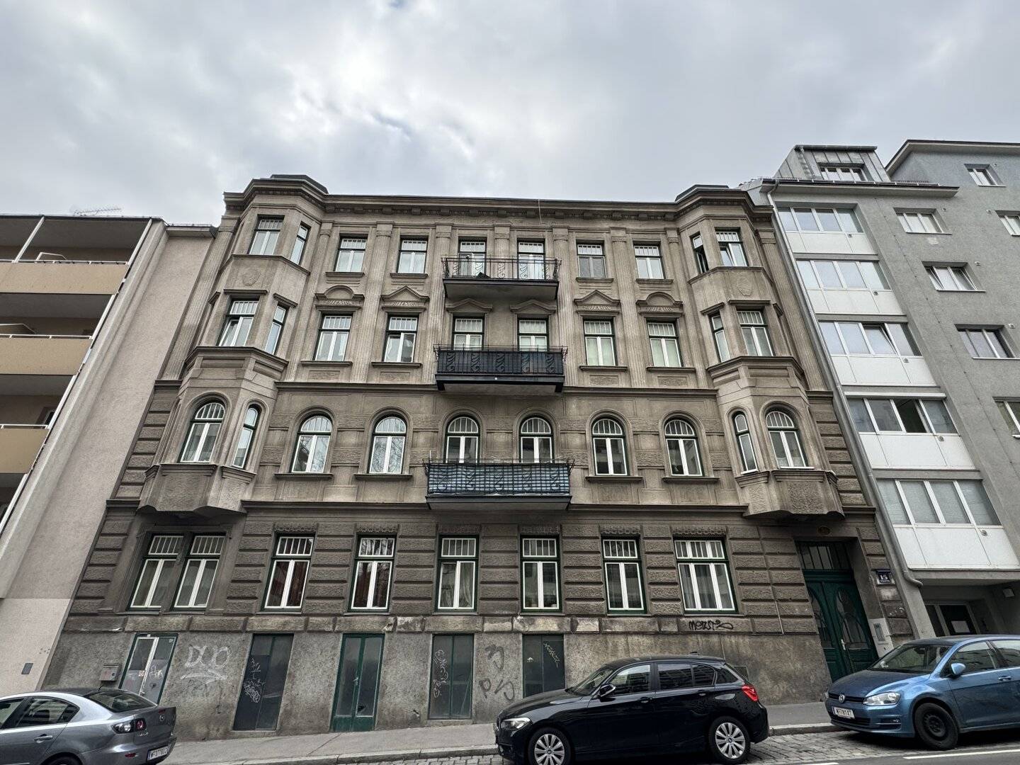 Zinshaus in begehrter Lage des 14. Bezirks