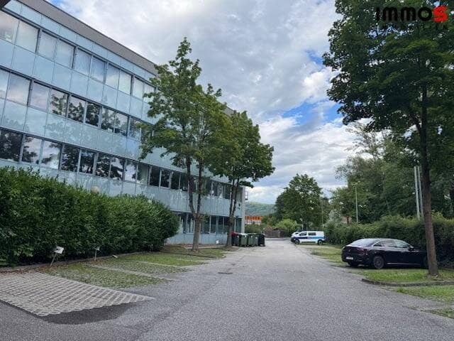 Neuwertige günstige Büroflächen in Linz mit Terrasse - Donaulände - Nähe Dynatrace!