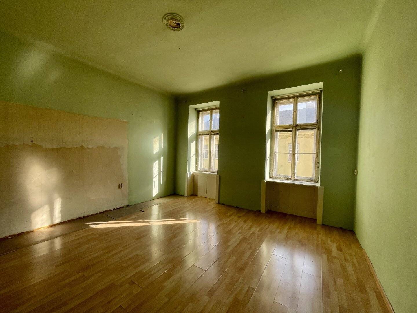 Sanierungsbedürftige 1-Zimmer Wohnung in Währing