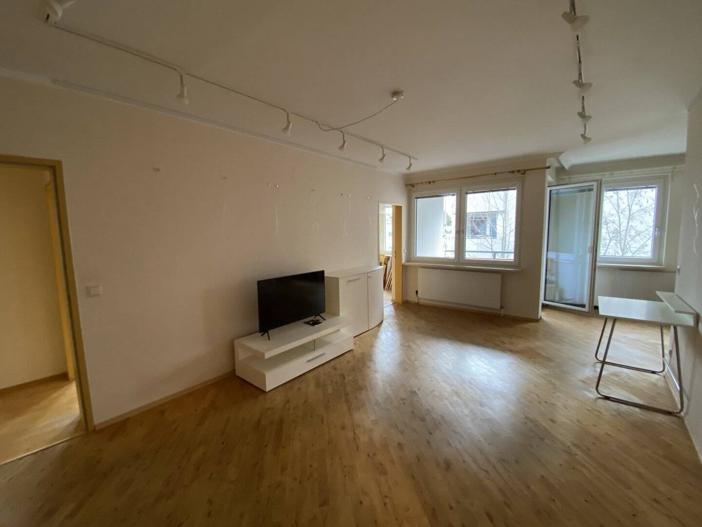 Moderne 4-Zimmer-Neubauwohnung mit Loggia/Balkon & Garagenstellplatz
