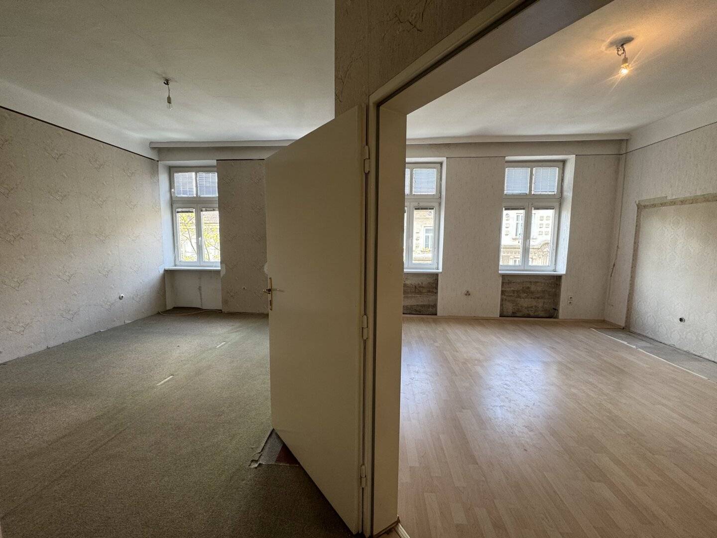 Charming period building apartment for renovation 3 rooms 76 m²