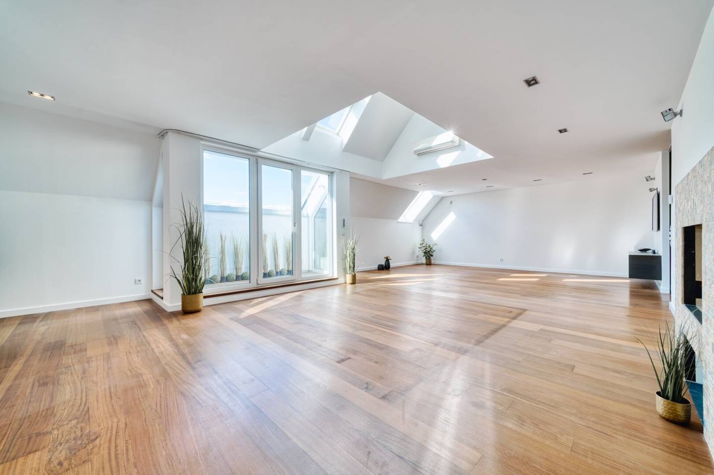 Beim 1. Bezirk - THE V-SPHERE  - Penthouse mit 3 Terrassen - zwischen Börse und Votivkirche