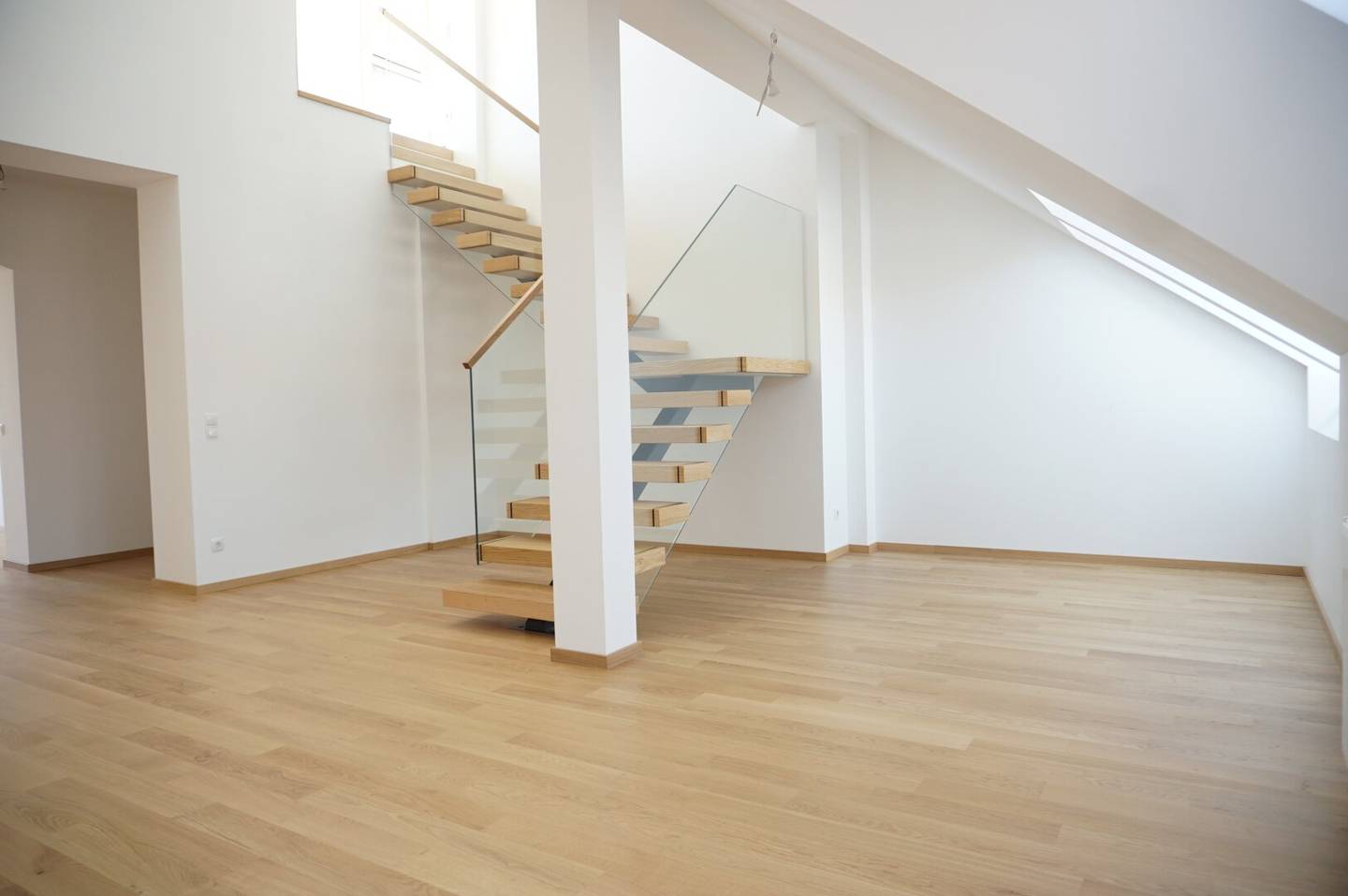 Provisionsfrei - Exklusive Penthousewohnung mit Dachterrasse und traumhaftem Blick über Graz