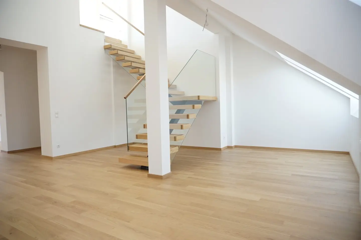 Provisionsfrei - Exklusive Penthousewohnung mit Dachterrasse und traumhaftem Blick über Graz