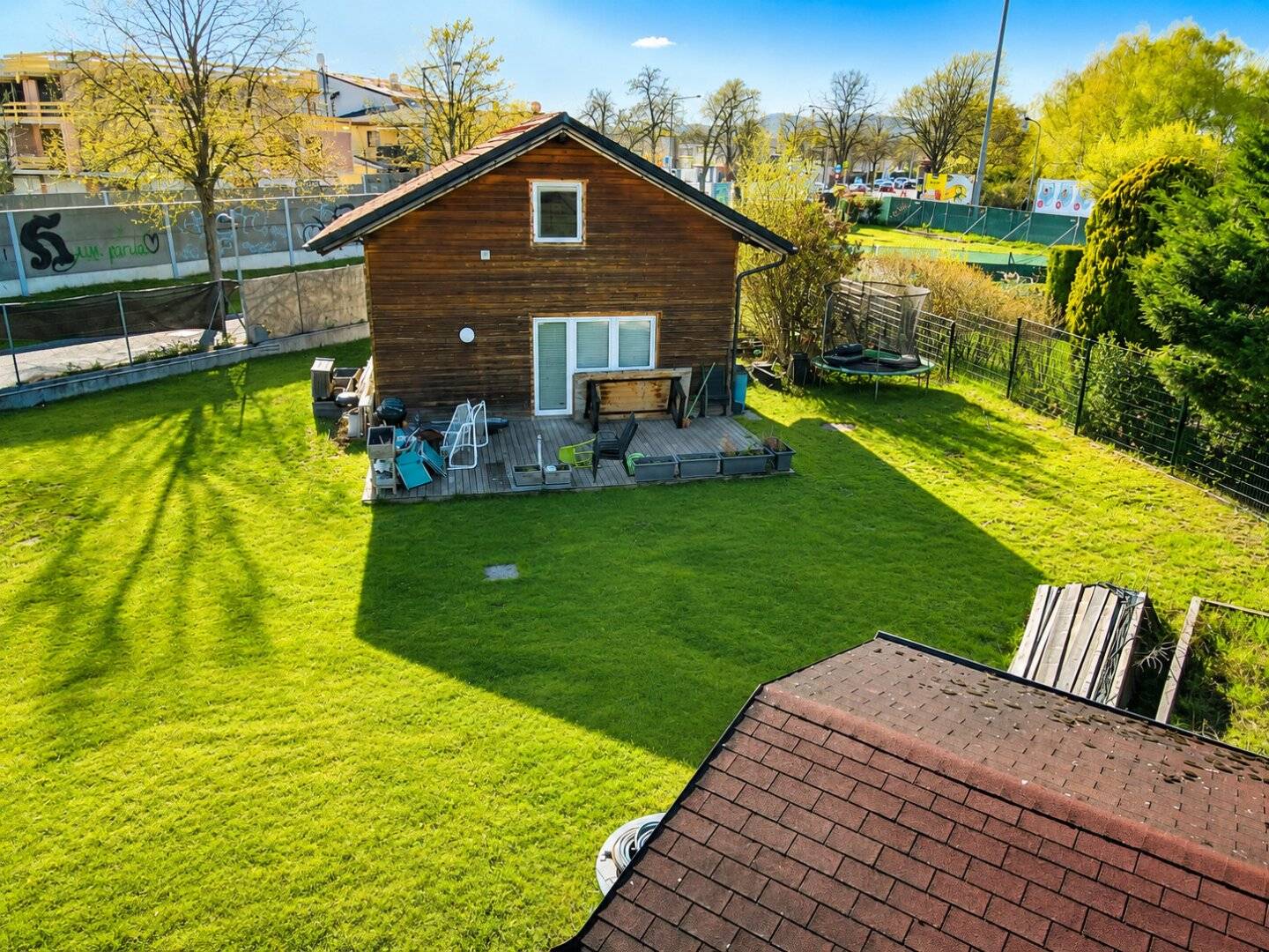 867 m² Grundstück in Floridsdorf:Urbaner Komfort trifft Grünruhelage: