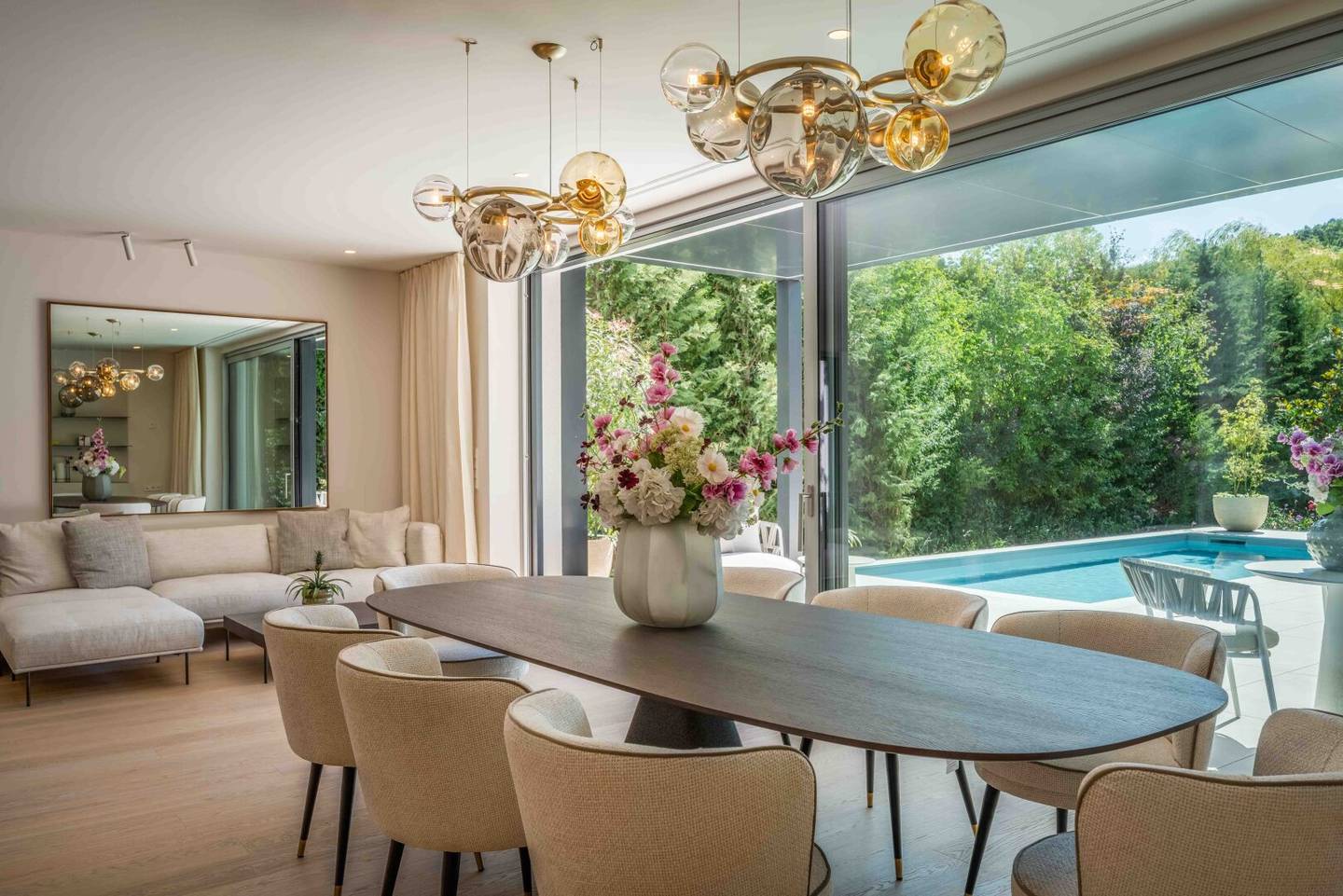 Einfamilienhaus mit Garten & Pool | Vollmöbliert