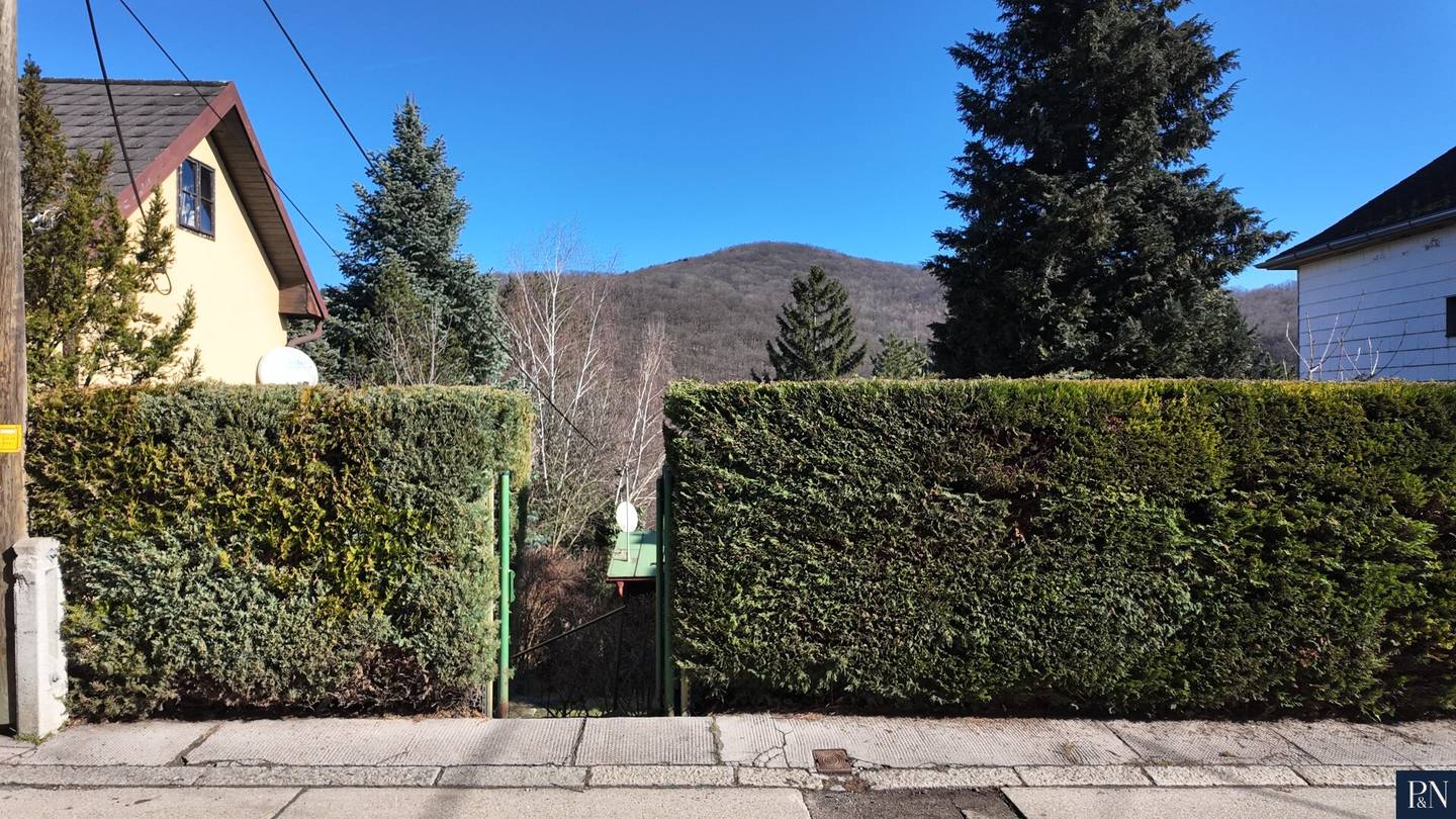 Wohnen am Wolfersberg-Baugrundstück mit Waldblick