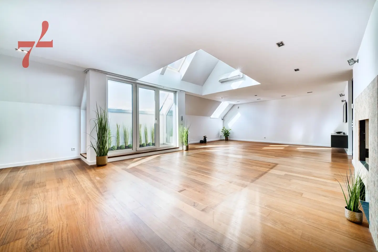 Private Rooftop Residence near Schottentor and 1st District