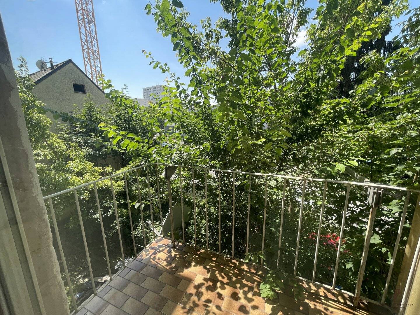 *61m2 freundliche Altbau 2-Zimmerwohnung mit Küche und Balkon - Nähe Elisabethinen Krankenhaus - Idlhofgasse