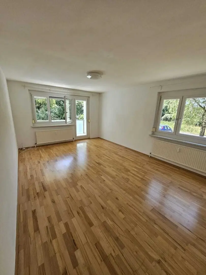 Ruhige gepflegte Wohnung mit Loggia in Zentrumsnähe