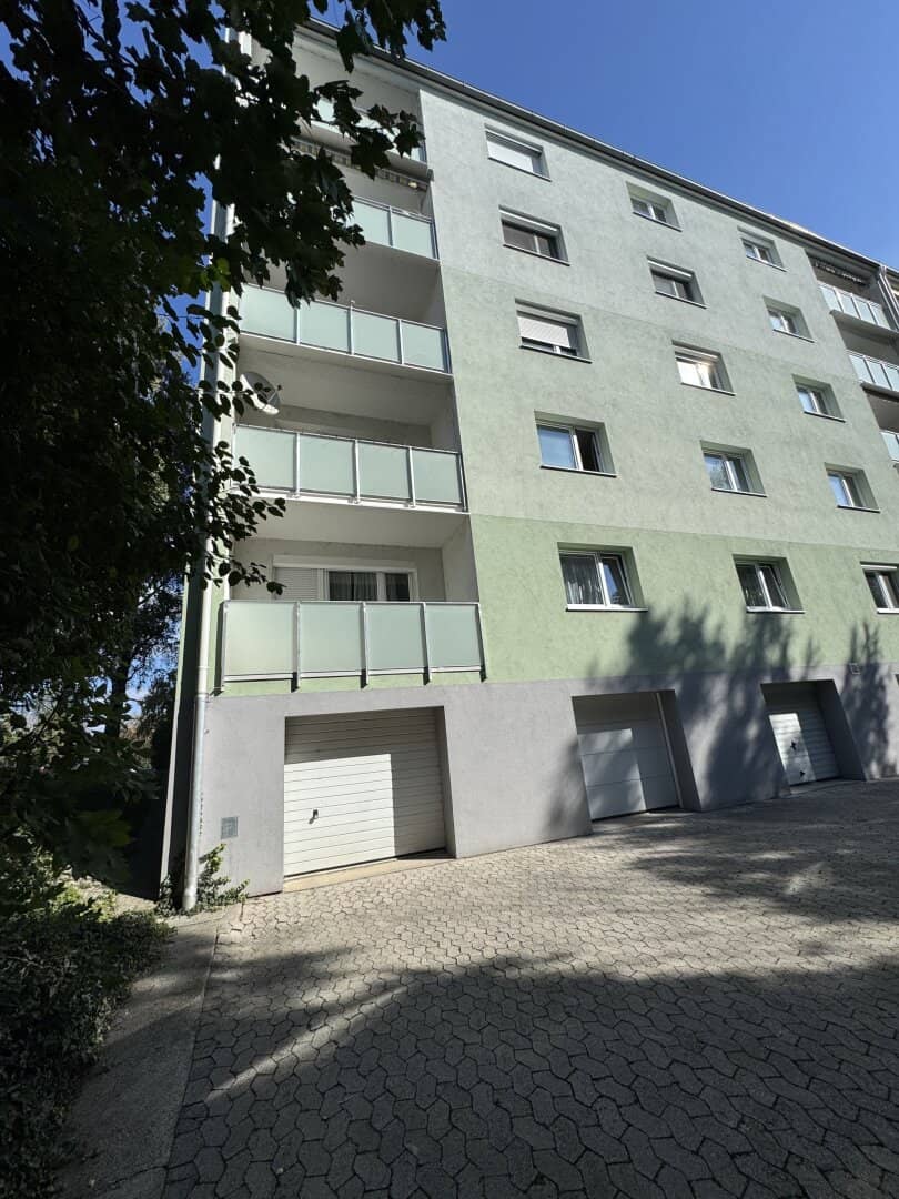Ruhige gepflegte Wohnung mit Loggia in Zentrumsnähe