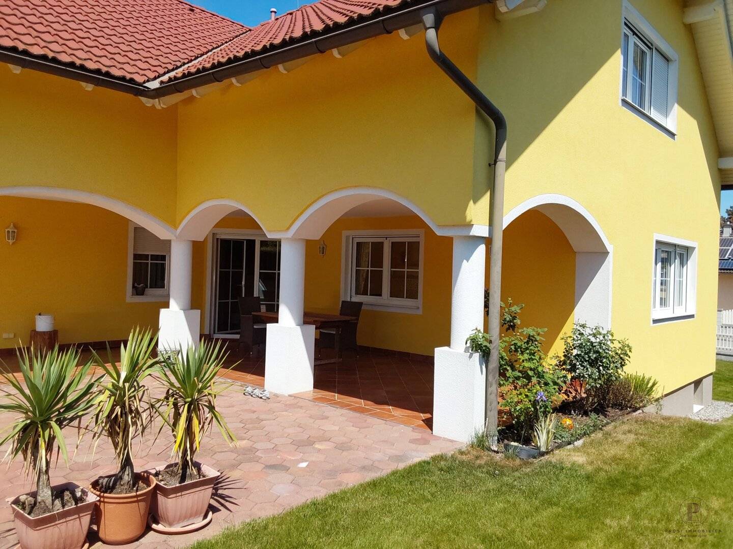 *Luxuriöses Haus in Bad Deutsch-Altenburg / Niederösterreich – Ihr neues Zuhause mit Pool und Garage*