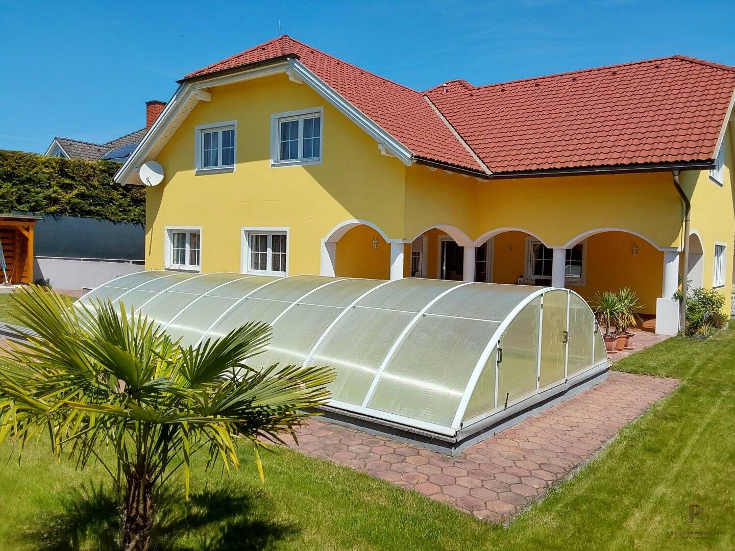 *Luxuriöses Haus in Bad Deutsch-Altenburg / Niederösterreich – Ihr neues Zuhause mit Pool und Garage*