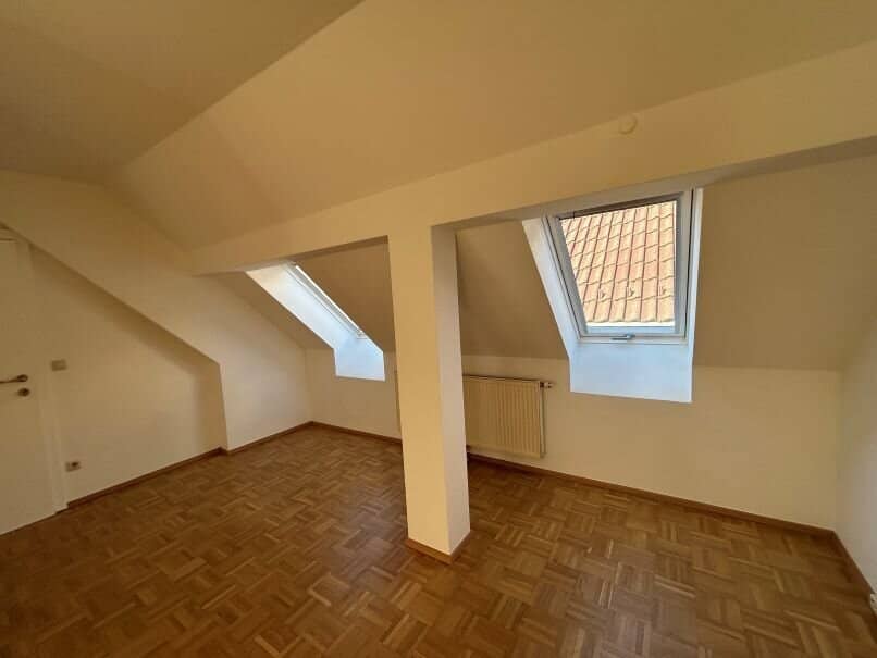 Moderne 2-Zi-Wohnung mit Südbalkon in Bruck an der Mur, 73m², Miete 698,50 €