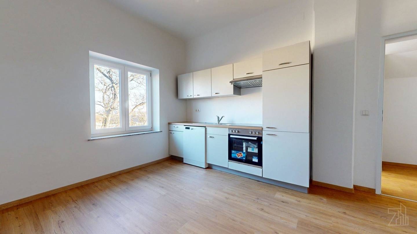 Provisionsfreie Dachgeschosswohnung mit separater Wohnküche