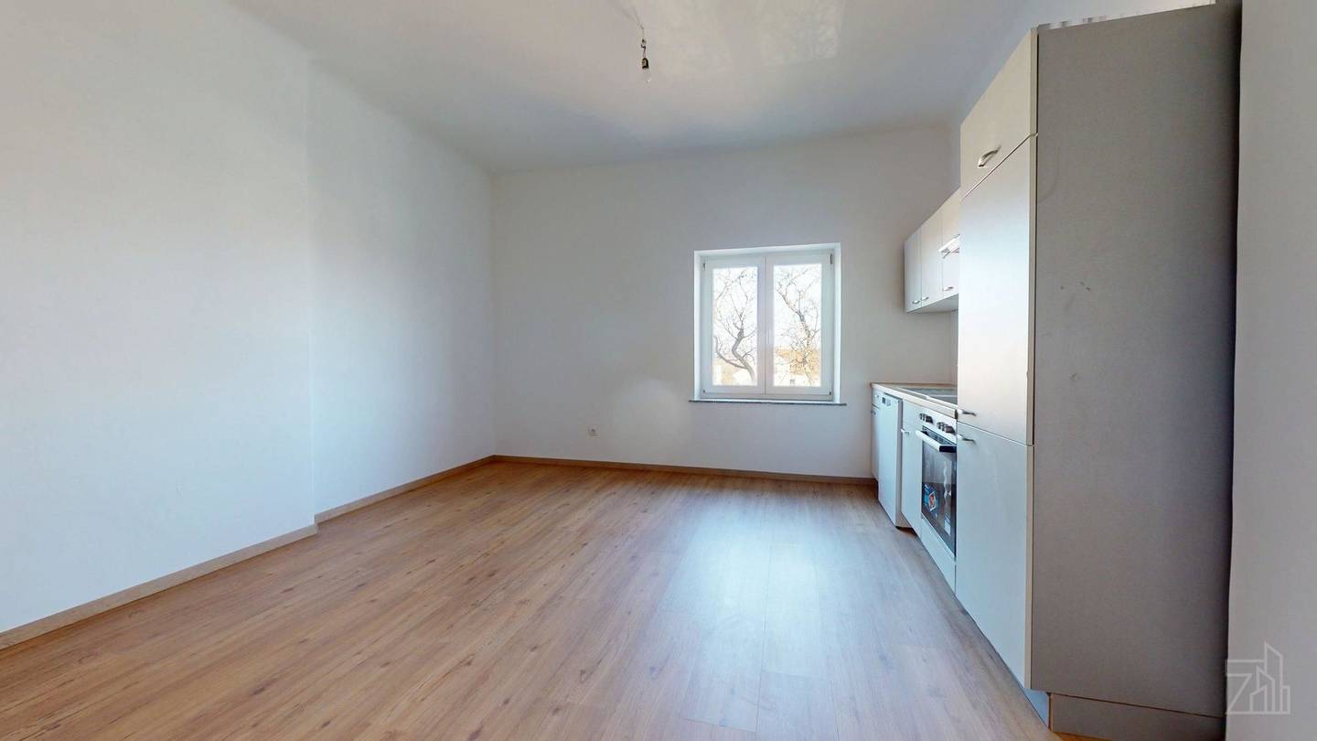 Provisionsfreie Dachgeschosswohnung mit separater Wohnküche