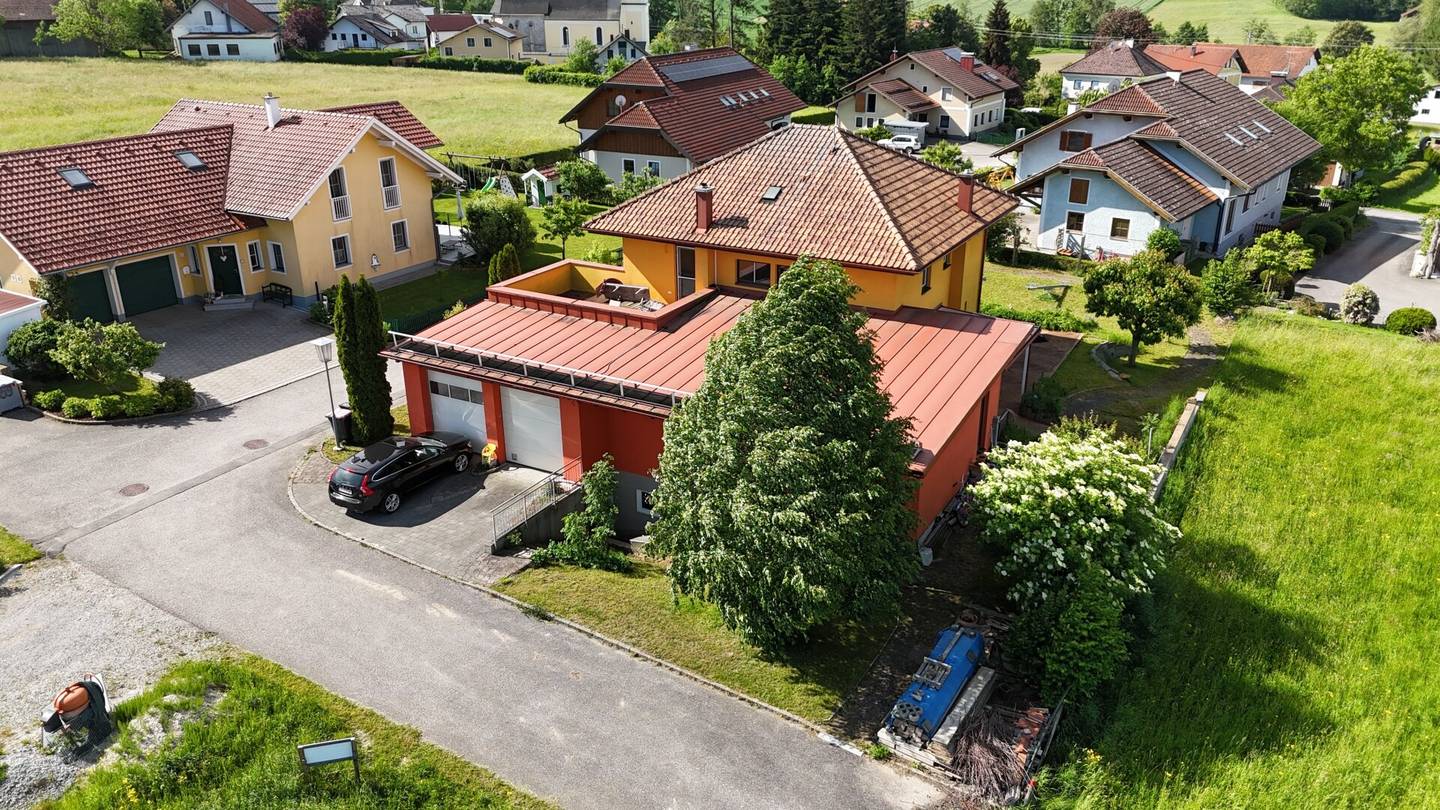 Traumhaus in Weilbach: 8 Zimmer, 160 m² - Behindertengerecht mit Bad, Lift und Personenhebekran ausgestattet