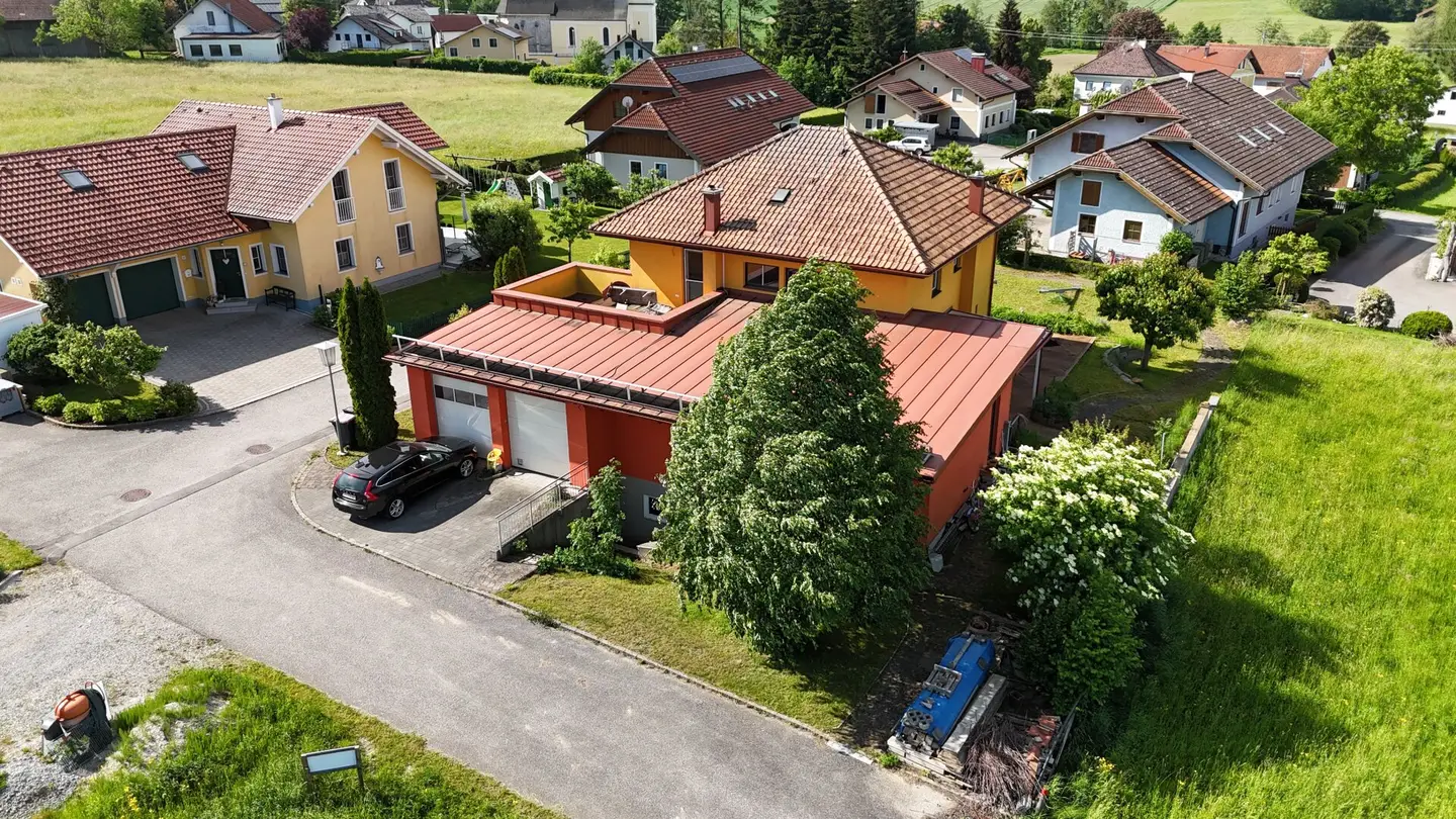 Traumhaus in Weilbach: 8 Zimmer, 160 m² - Behindertengerecht mit Bad, Lift und Personenhebekran ausgestattet