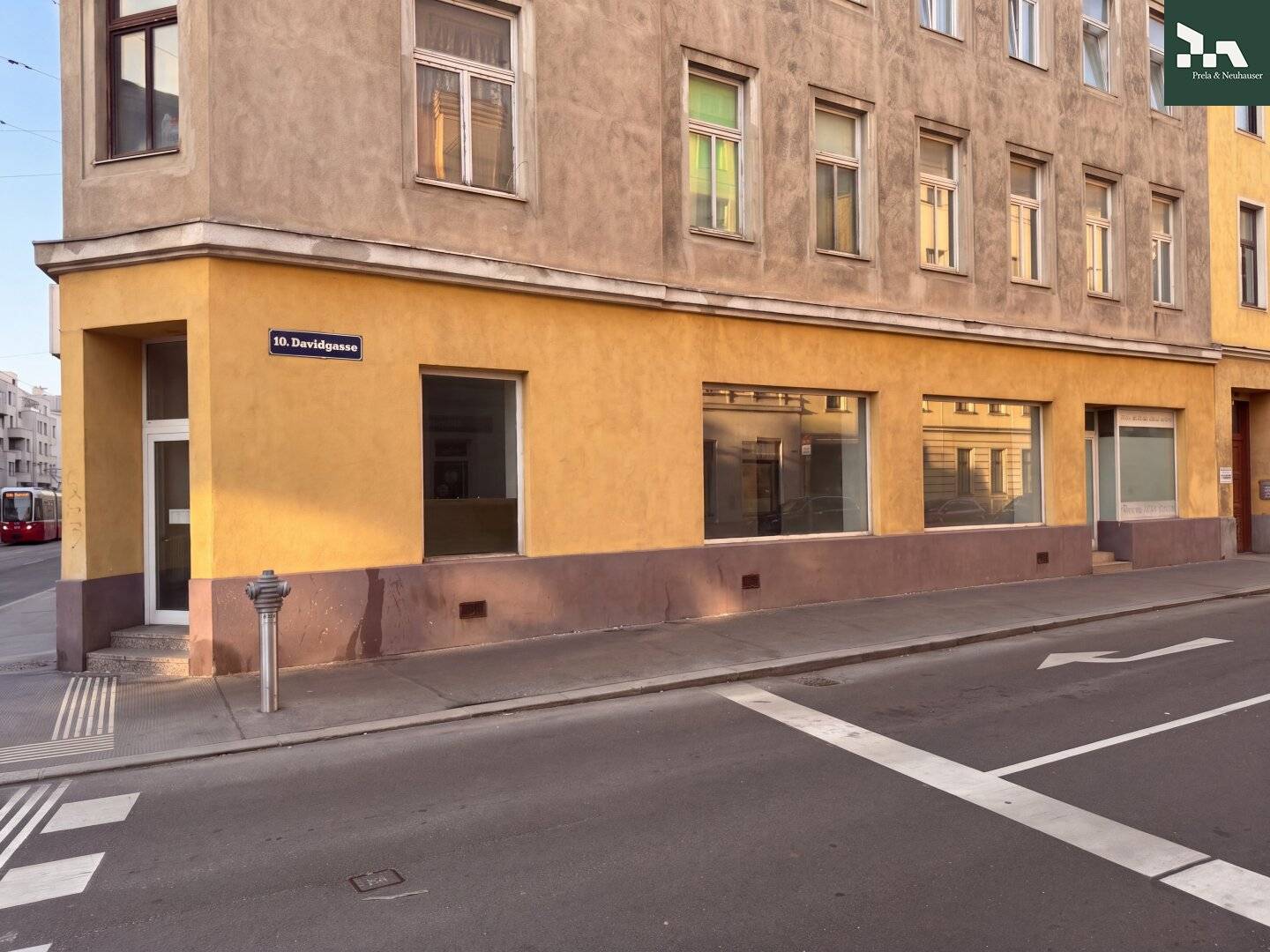 KEINE ABLÖSE | Laxenburger Straße | 220 m² Geschäftslokal in Top-Lage | Sofort verfügbar