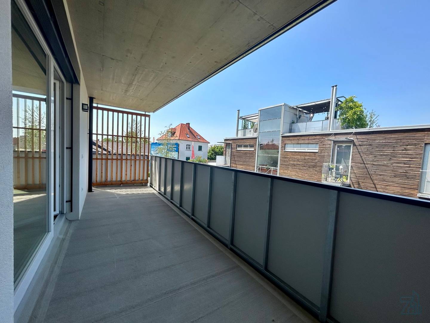 Erstbezug Wohnung mit großem Balkon