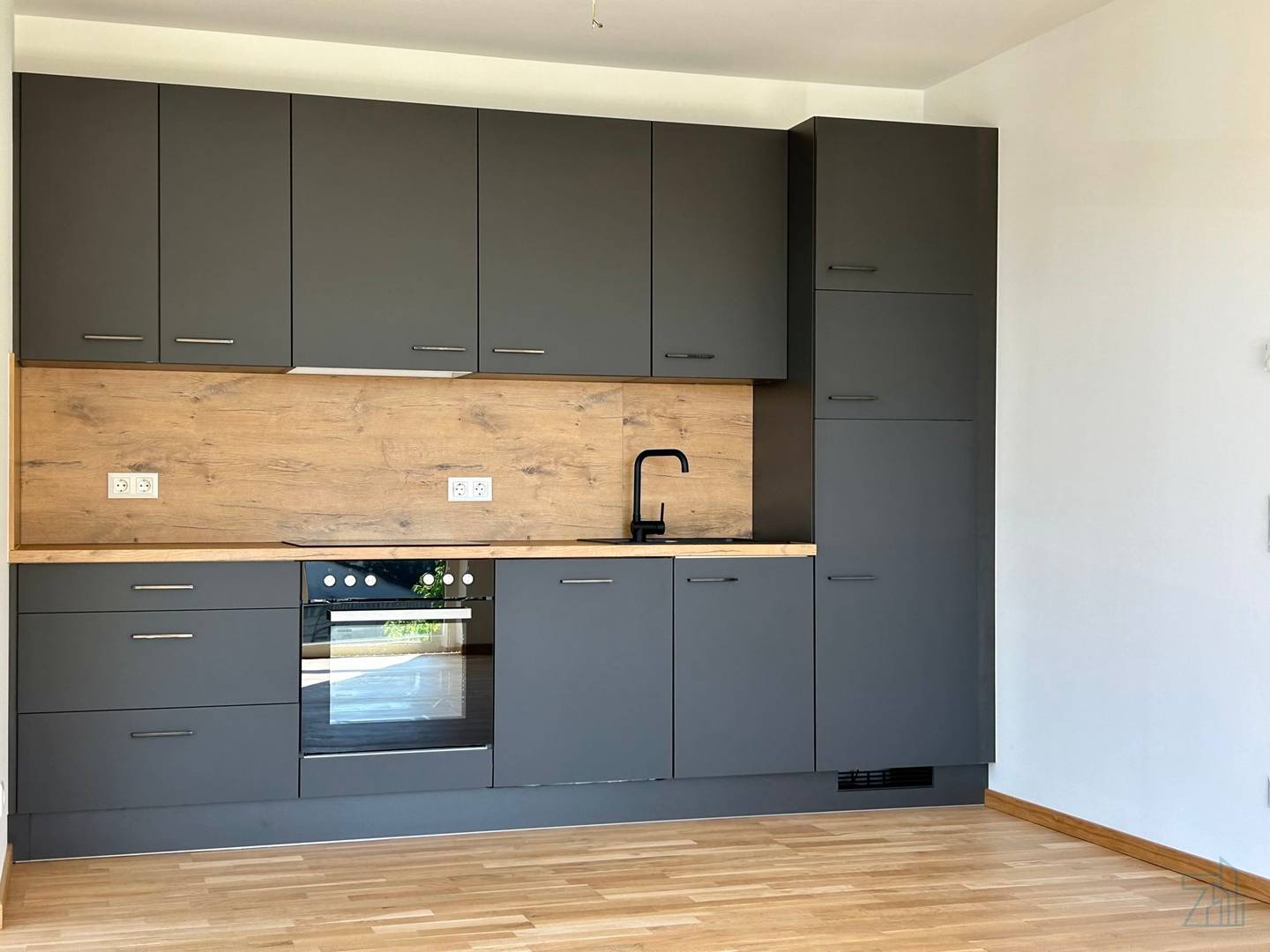 Erstbezug Wohnung mit großem Balkon