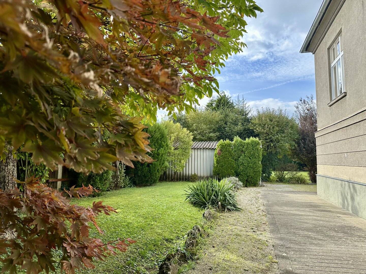 Traumhafte Villa in Baden: ca. 800 m² Grundstück, zentrumsnah, 200 m² mit erheblichem Ausbaupotenzial!