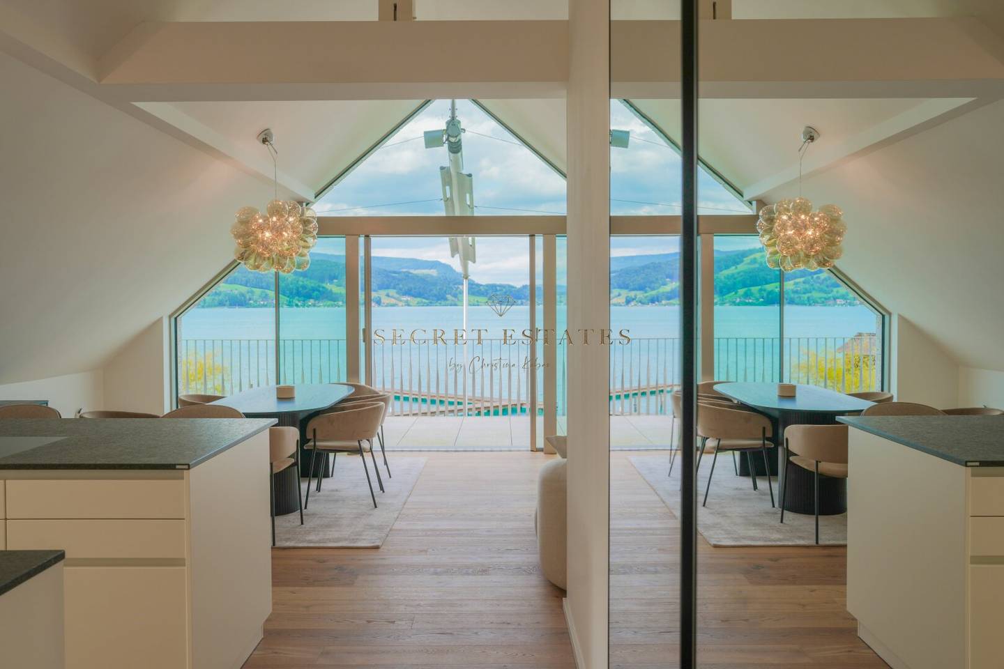 ATTERSEE PENTHOUSE in 1. Reihe