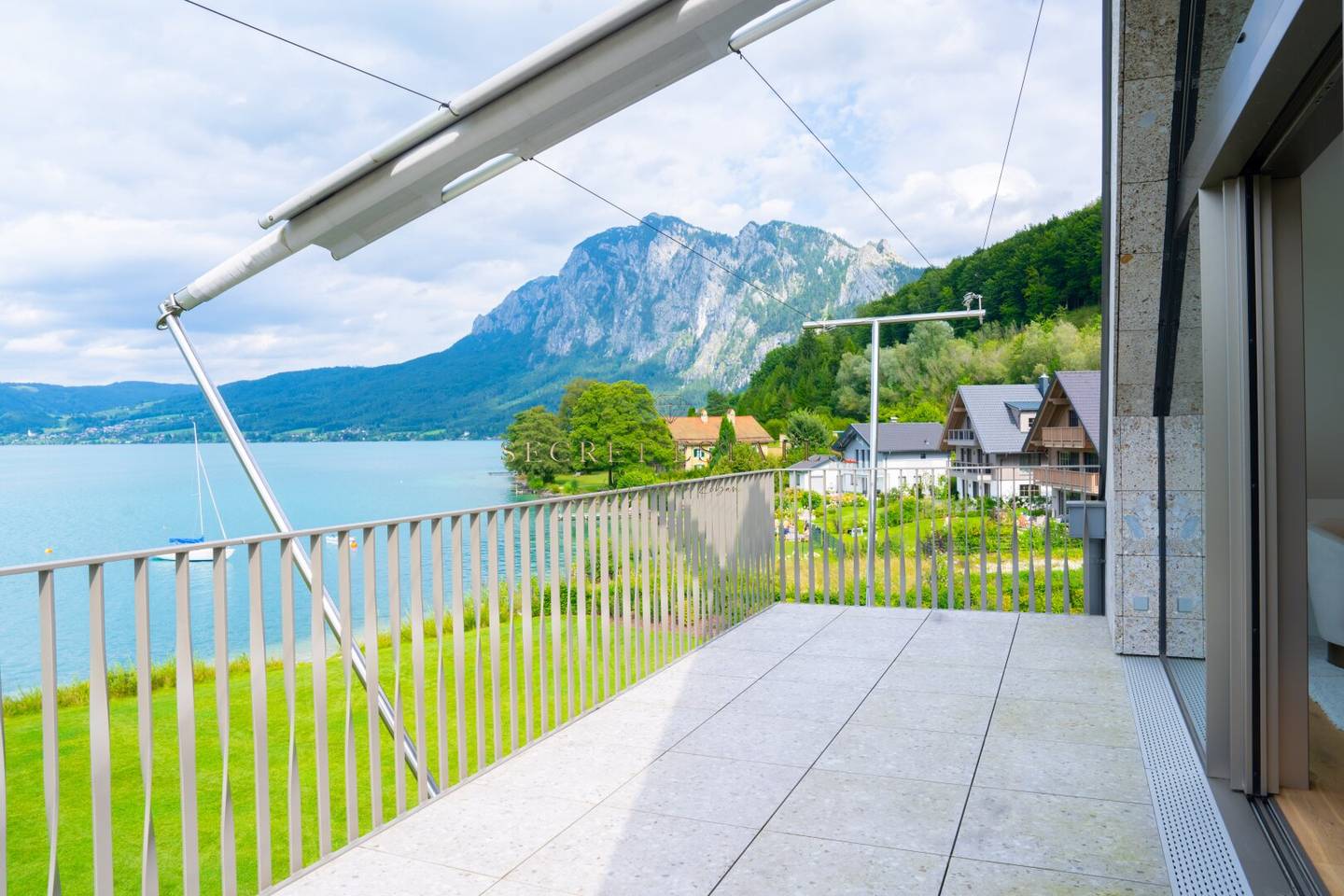 ATTERSEE PENTHOUSE in 1. Reihe