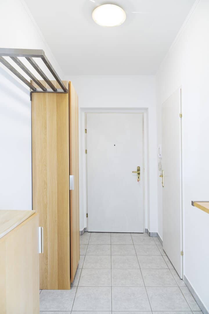2-Zimmer-Wohnung in ruhiger Lage – Balkon, Klima & Garagenplatz