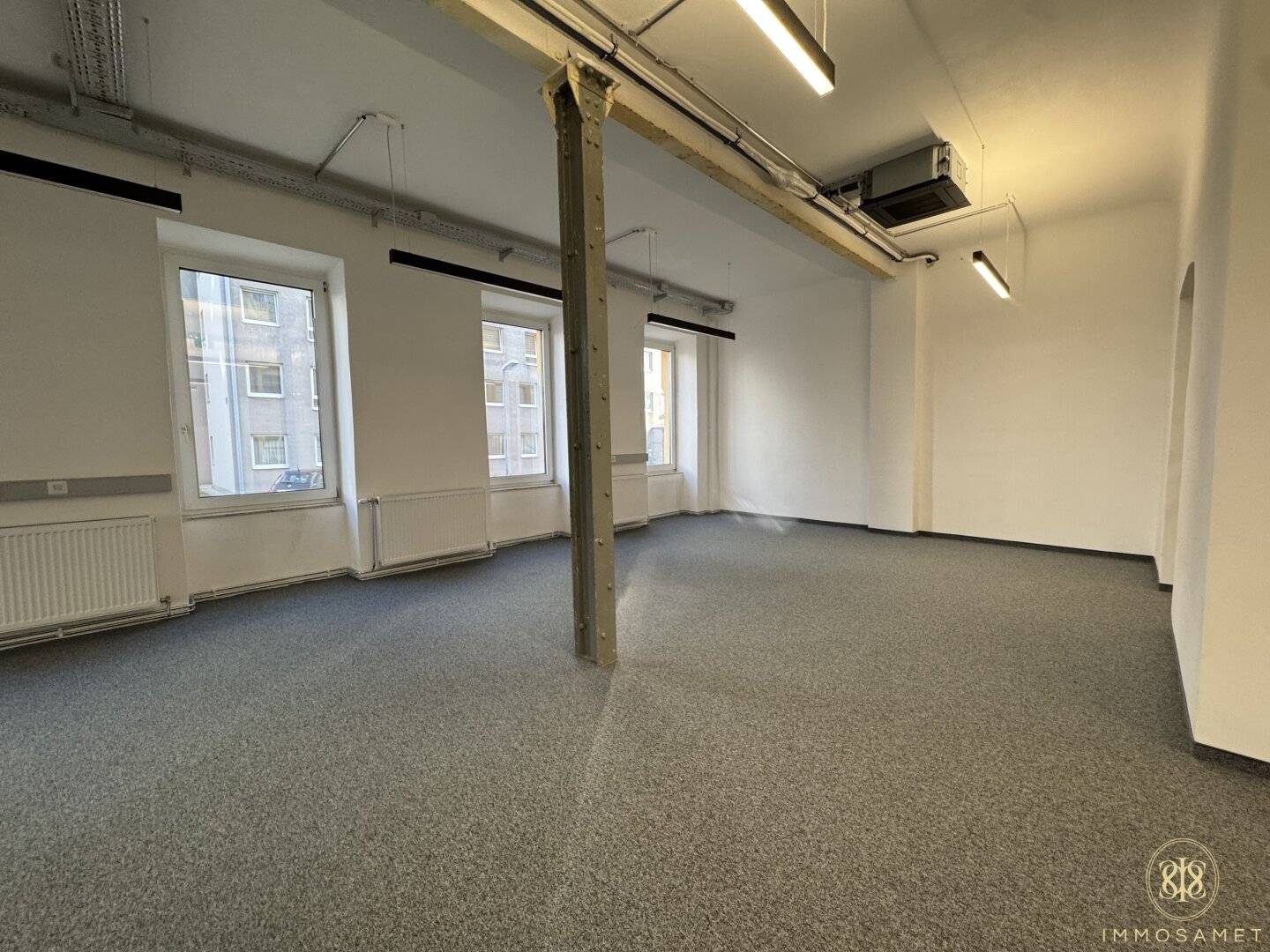 Großes, vielseitig nutzbares Büro im EG zu vermieten