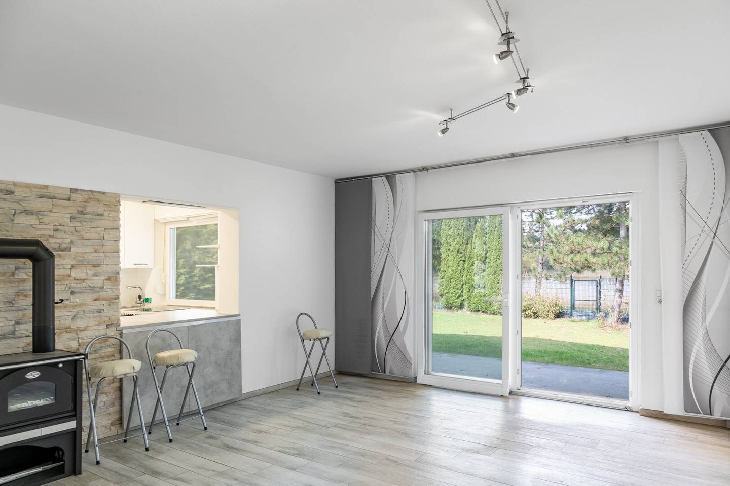 Wohnen am See – Bungalow in 1. Seereihe mit direktem Seezugang