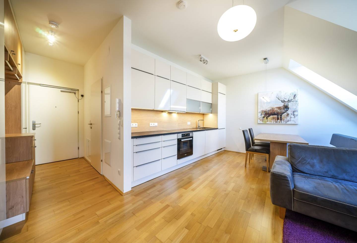 Wunderschöne Neubauwohnung in Ruhelage mit top Anbindung (U4 Nähe)
