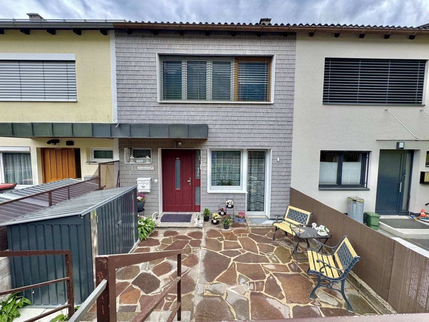 Mils: Charmantes Reihenmittelhaus mit Südgarten