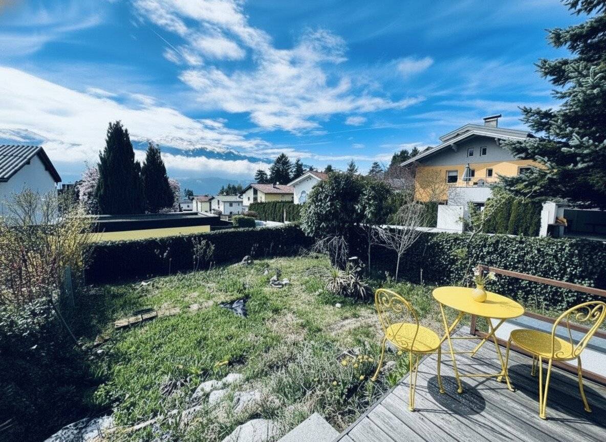Mils: Sonniges Eckreihenhaus auf ca. 282 m² Grundstück mit großem Garten nahe Innsbruck