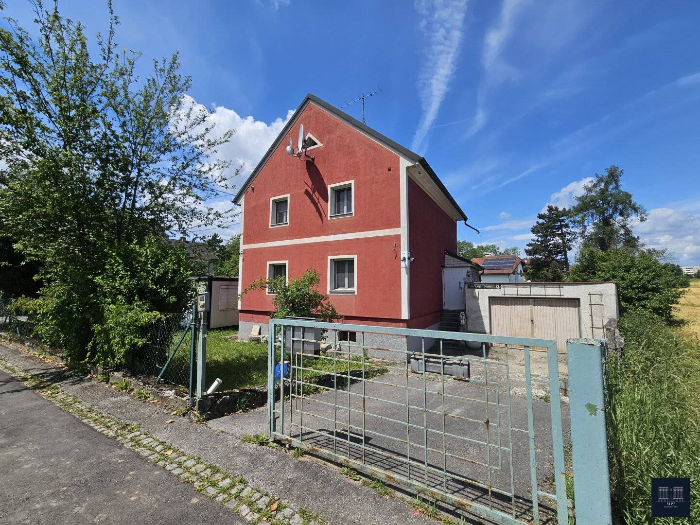 Modernisiertes Einfamilienhaus mit großem Grundstück nahe Linzer Wasserwald