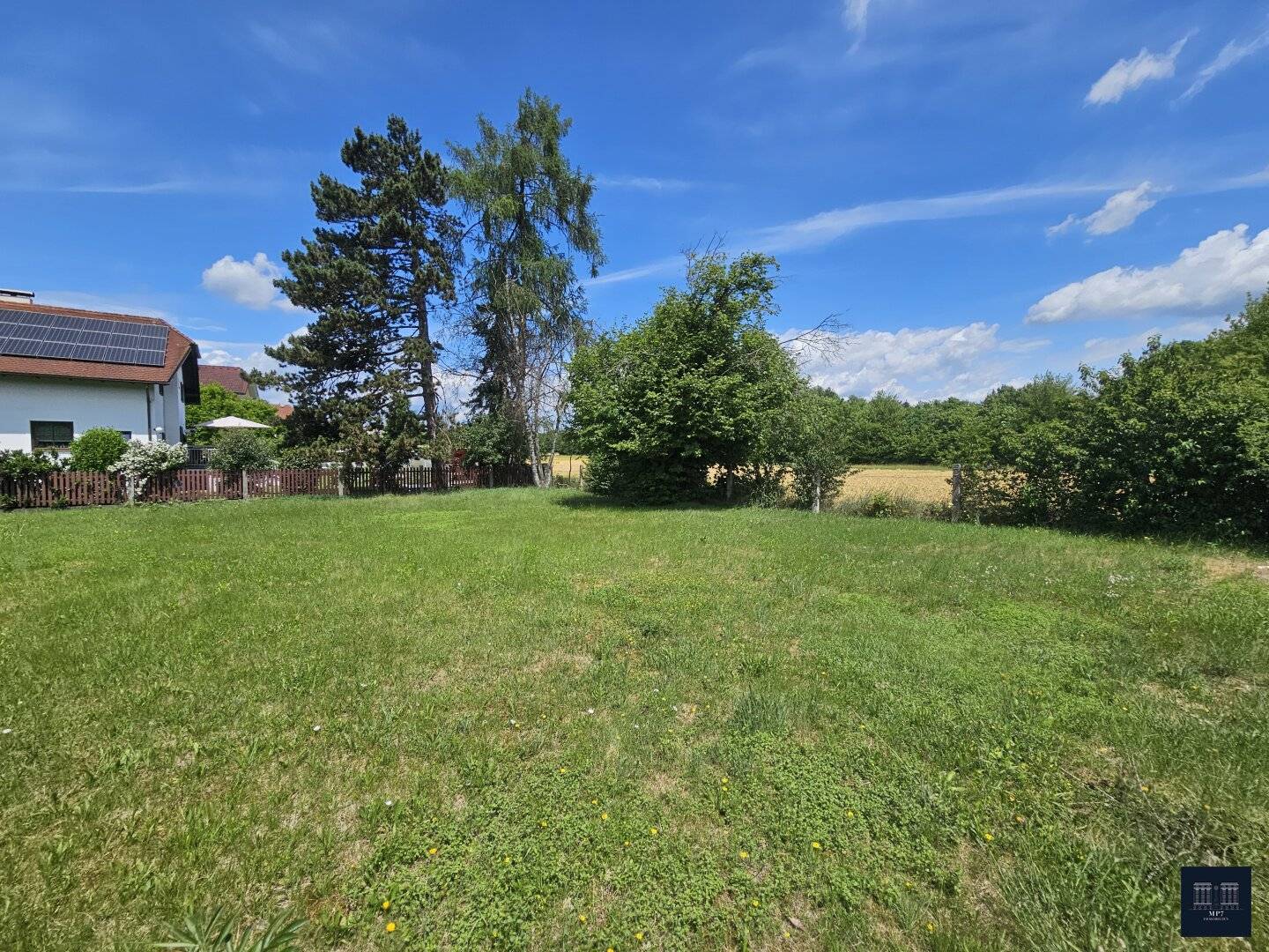 Modernisiertes Einfamilienhaus mit großem Grundstück nahe Linzer Wasserwald