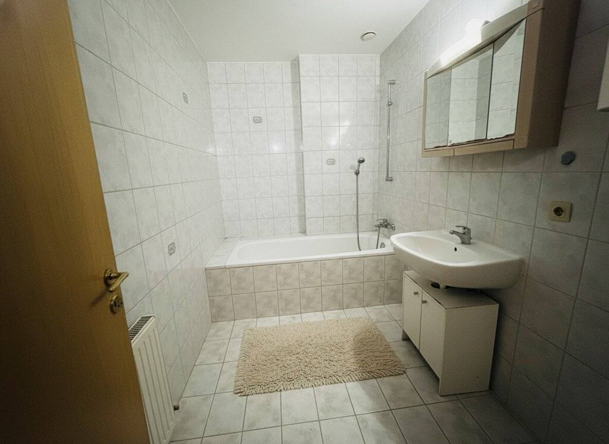 Preisreduktion!!! Steinach am Brenner: Attraktive 3-Zimmer-Wohnung mit Tiefgaragenabstellplatz (im Preis inkludiert)
